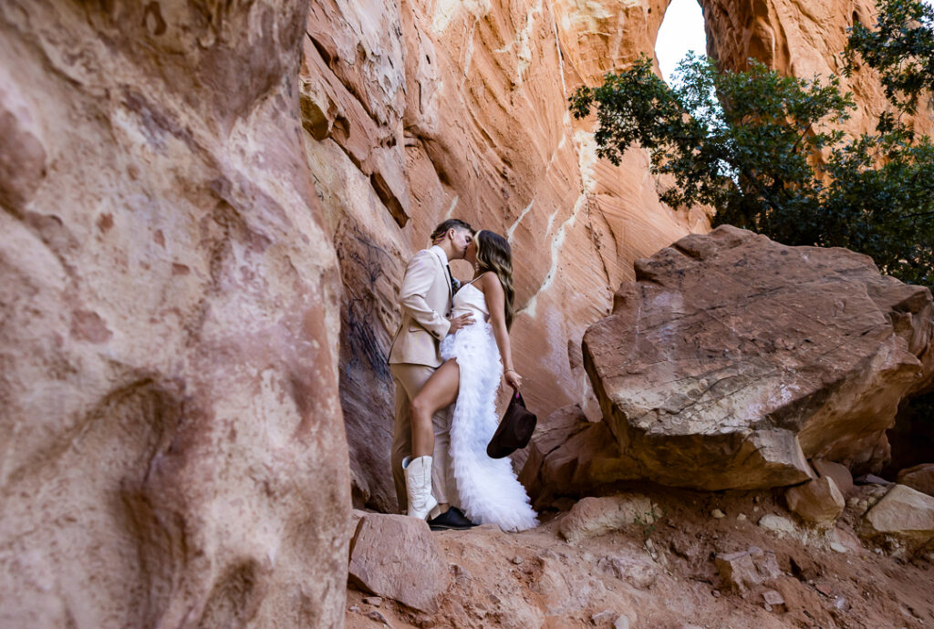Red ledges